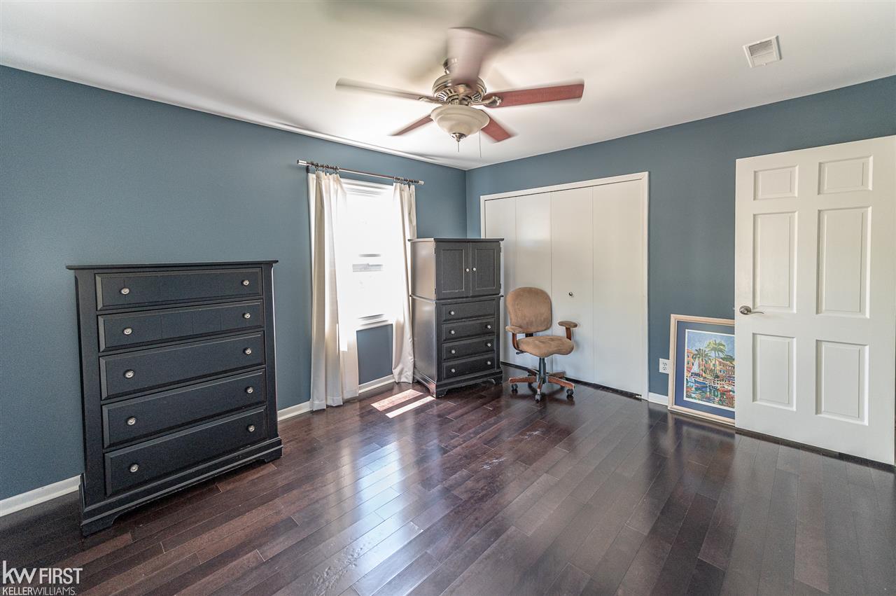 5462 Territorial Road Grand Blanc, MI 48439 - Photo 8 of 63 50014535-7.JPG