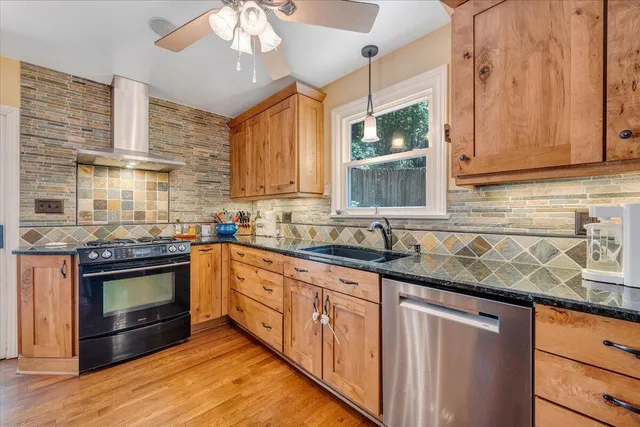 $425,000 | 2702 Yellow Mountain Road Southeast, Roanoke, VA 24014