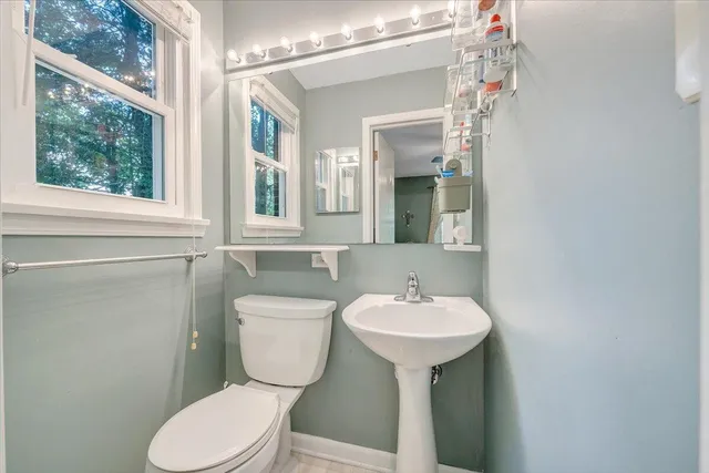 $425,000 | 2702 Yellow Mountain Road Southeast, Roanoke, VA 24014