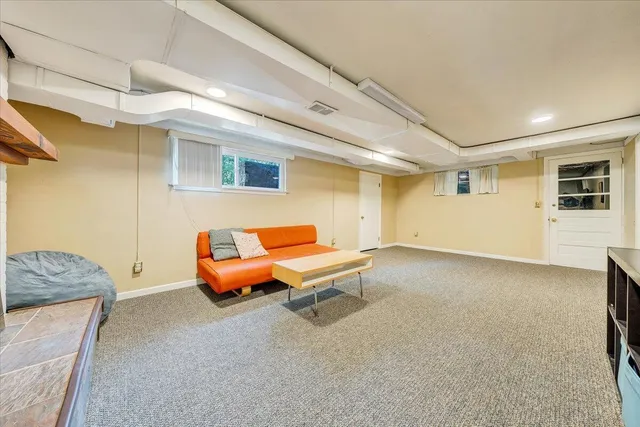 $425,000 | 2702 Yellow Mountain Road Southeast, Roanoke, VA 24014