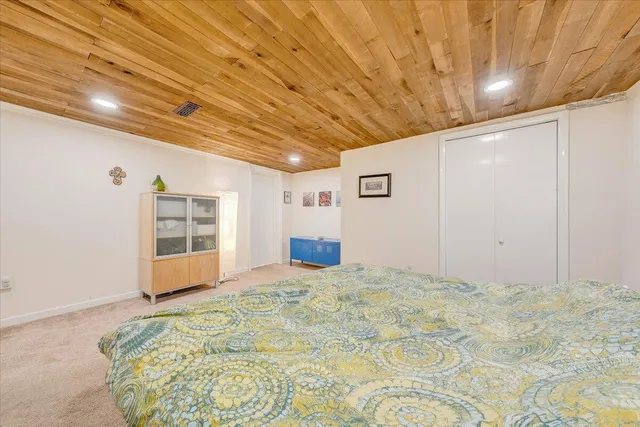 $425,000 | 2702 Yellow Mountain Road Southeast, Roanoke, VA 24014