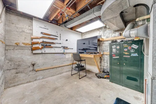 $425,000 | 2702 Yellow Mountain Road Southeast, Roanoke, VA 24014