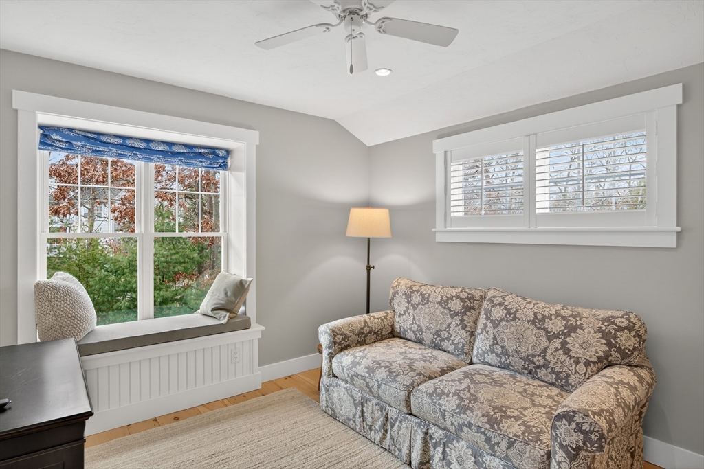 23 Cobblestone Plymouth, MA 02360 - Photo 25 of 39 a living room with furniture and a window