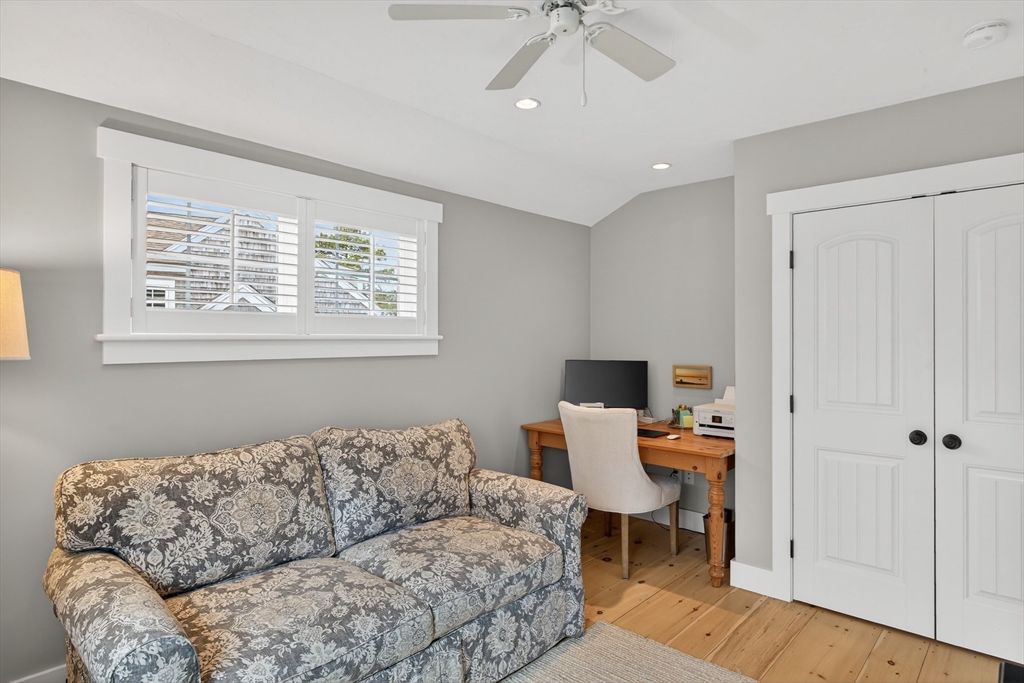 23 Cobblestone Plymouth, MA 02360 - Photo 28 of 39 a living room with furniture and a window