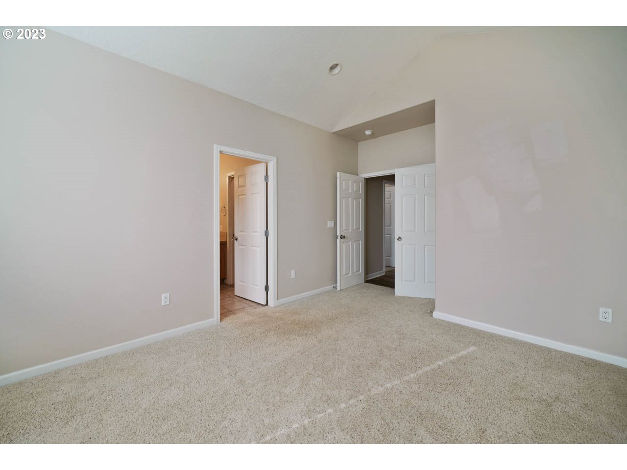 2655 Oak Ridge Street Northwest Albany, OR 97321 - Photo 17 of 32 Gallery Image 17