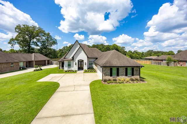 $469,900 | 16123 Magnolia Trace Parkway, Baton Rouge, LA 70817