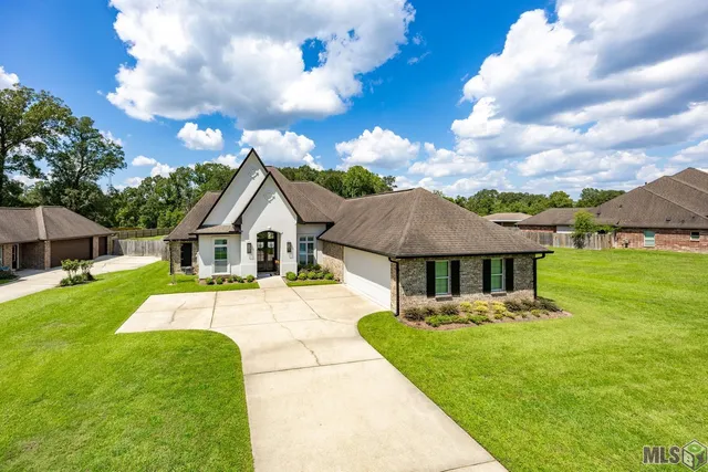 $469,900 | 16123 Magnolia Trace Parkway, Baton Rouge, LA 70817