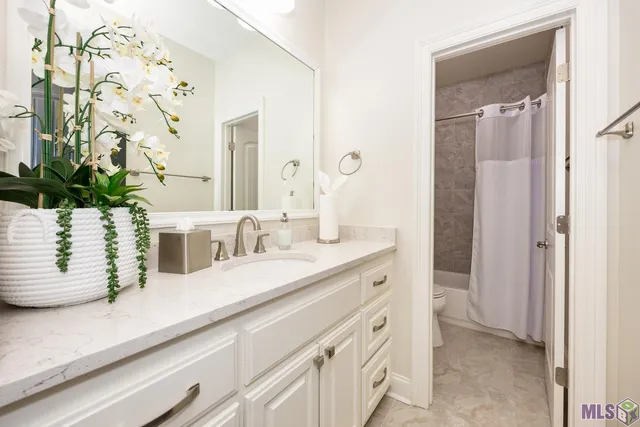 $469,900 | 16123 Magnolia Trace Parkway, Baton Rouge, LA 70817