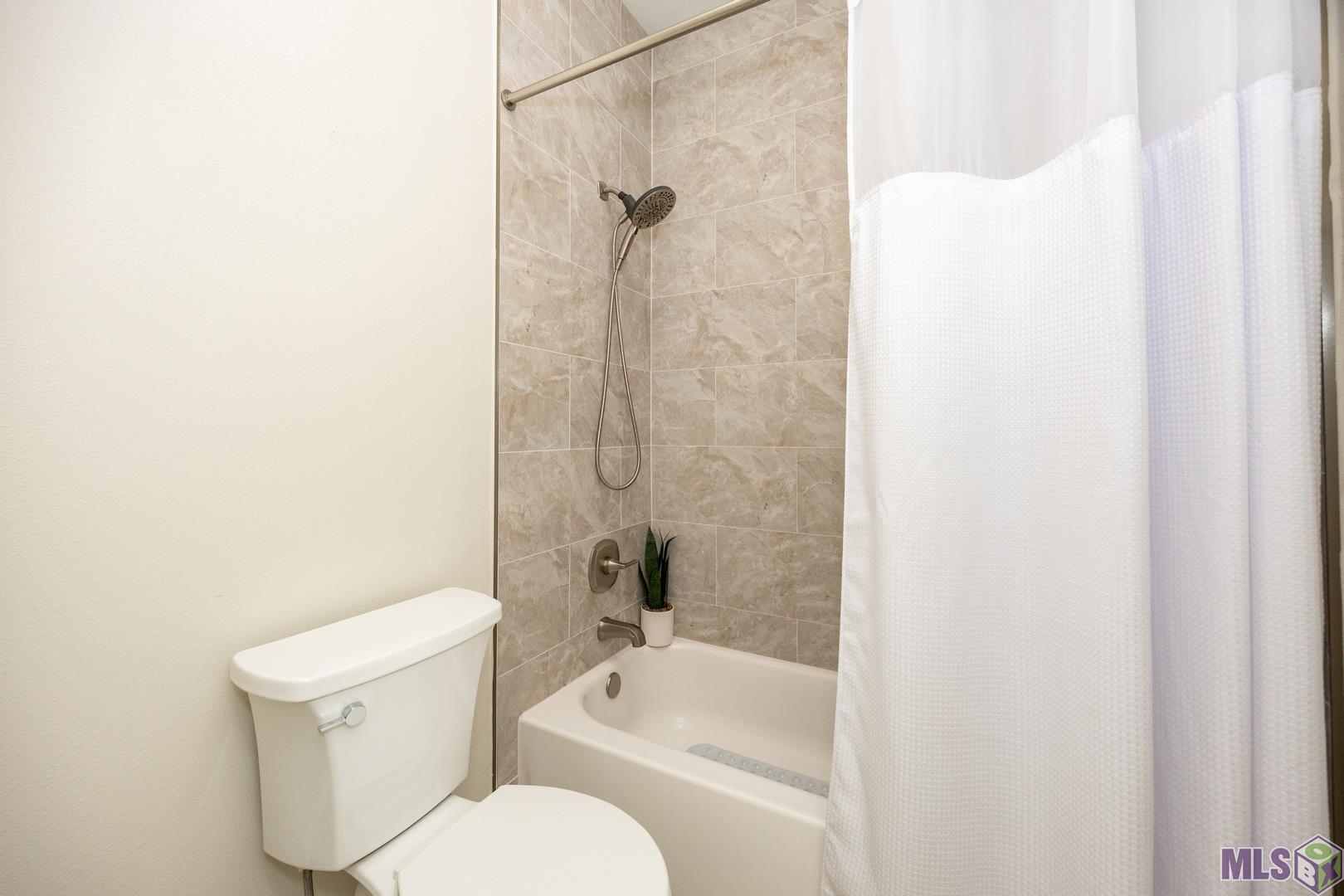 16123 Magnolia Trace Parkway Baton Rouge, LA 70817 - Photo 36 of 47