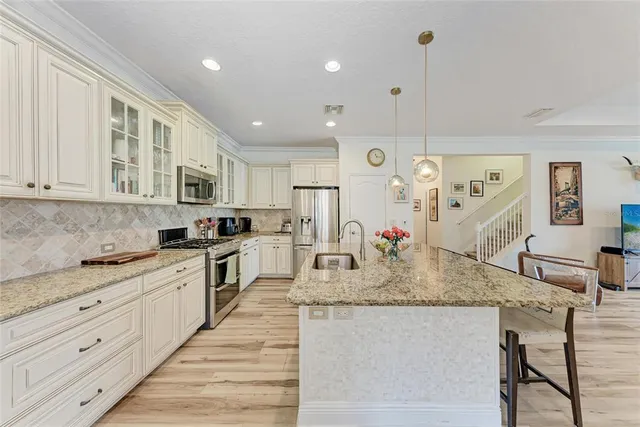 $800,000 | 12051 Forest Park Circle, Bradenton, FL 34211