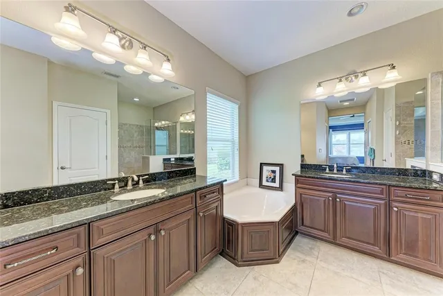 $800,000 | 12051 Forest Park Circle, Bradenton, FL 34211