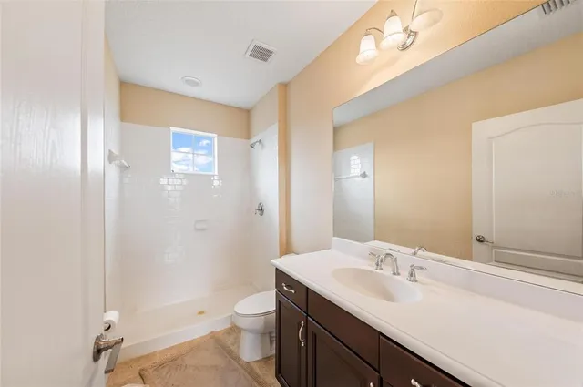 $800,000 | 12051 Forest Park Circle, Bradenton, FL 34211