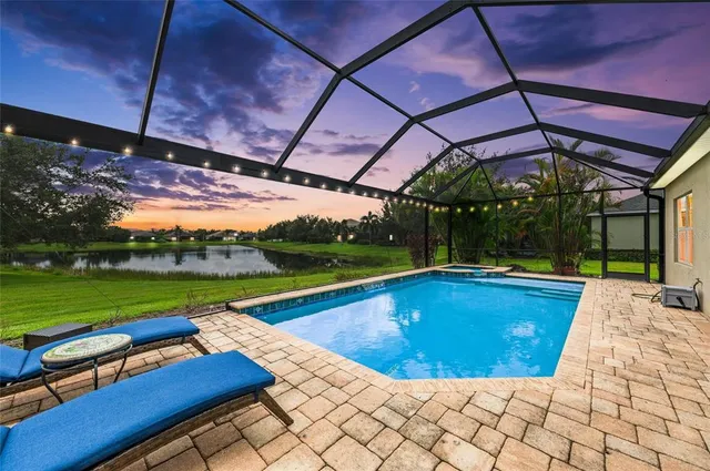 $800,000 | 12051 Forest Park Circle, Bradenton, FL 34211