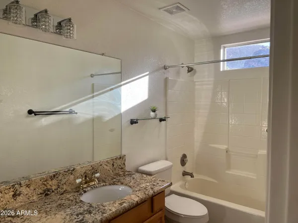 $2,950 | 15014 South 13th Place, Phoenix, AZ 85048