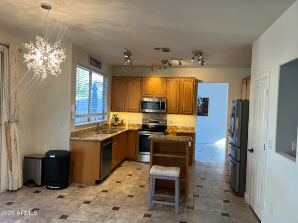 $2,950 | 15014 South 13th Place, Phoenix, AZ 85048