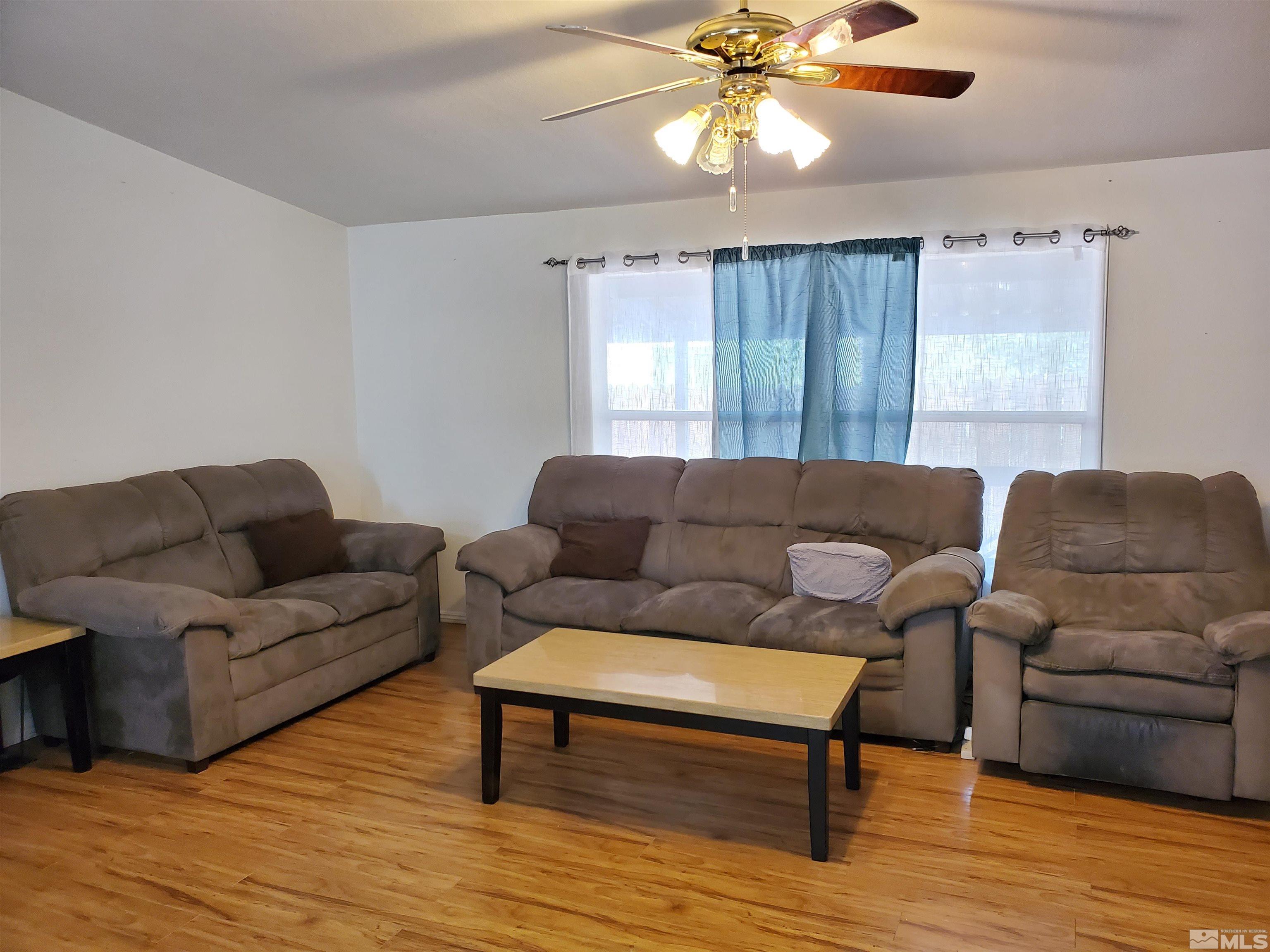732 Kit Court Reno, NV 89506 - Photo 6 of 23 Photo 6