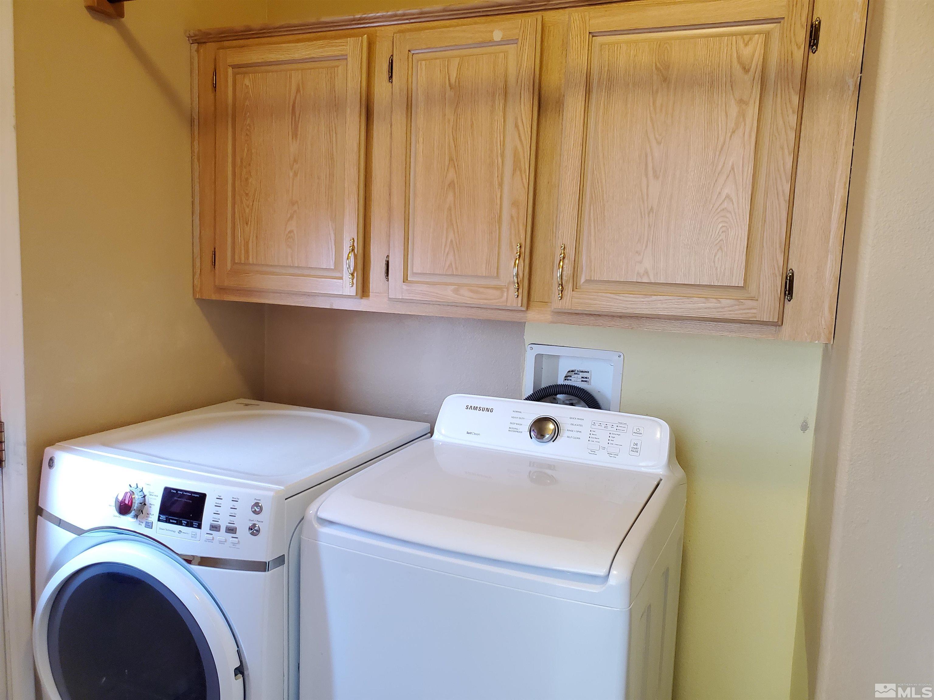 732 Kit Court Reno, NV 89506 - Photo 8 of 23 Photo 8