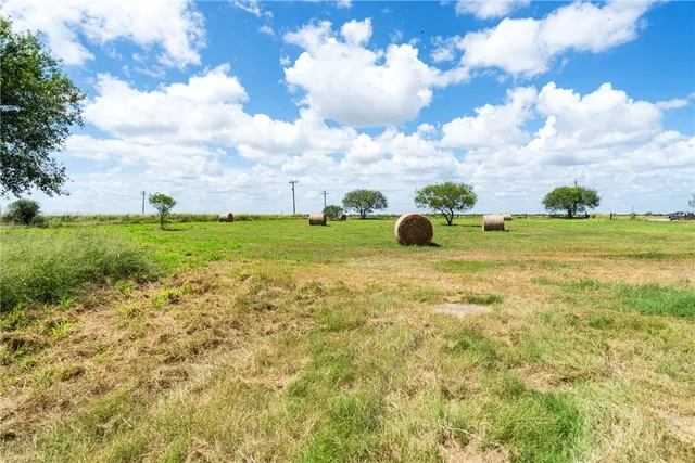 $699,900 | 966 East Fm 628, Riviera, TX 78379