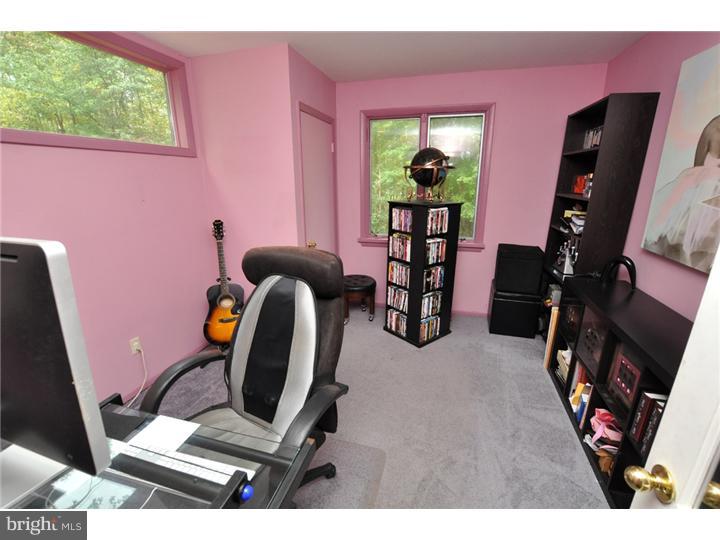 323 Mt Laurel Road Mount Laurel, NJ 08054 - Photo 15 of 21 Bedroom