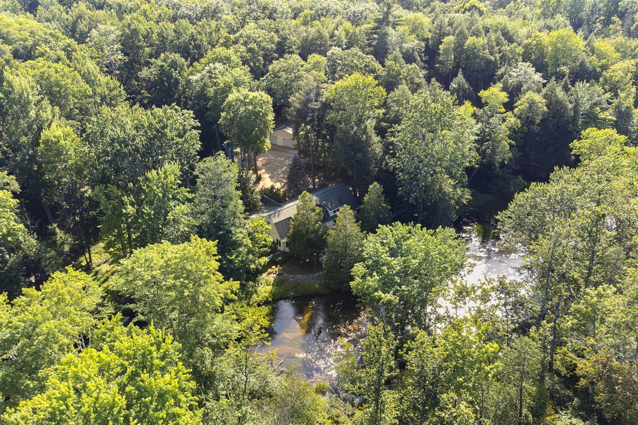 9670 South County Line Road Manistee, MI 49660 - Photo 13 of 97