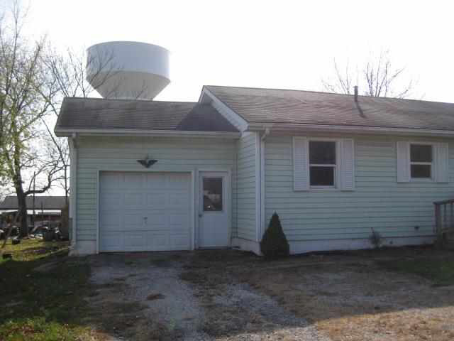 4469 West St Road Frankfort, IN 46041 - Photo 3 of 6 Gallery Image 3