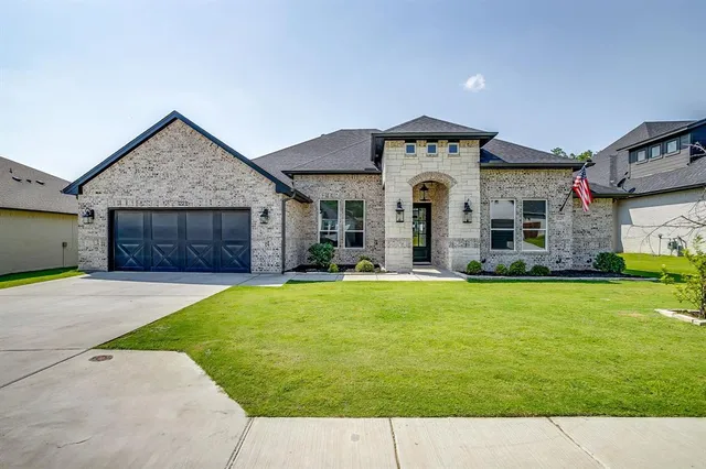 $635,000 | 1225 Crown Valley Drive, Weatherford, TX 76087