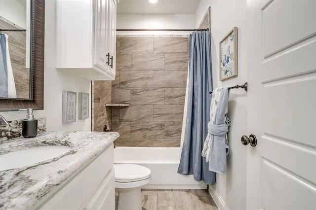 $635,000 | 1225 Crown Valley Drive, Weatherford, TX 76087