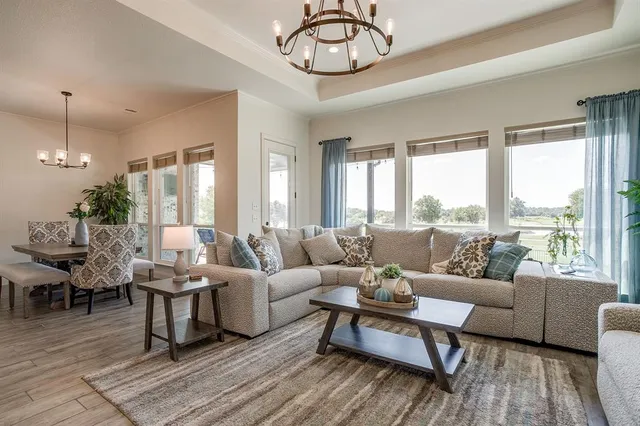 $635,000 | 1225 Crown Valley Drive, Weatherford, TX 76087