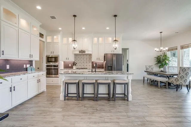 $635,000 | 1225 Crown Valley Drive, Weatherford, TX 76087