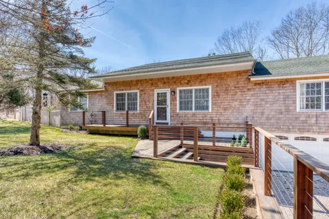 3 Hedges Avenue, East Hampton, NY 11937