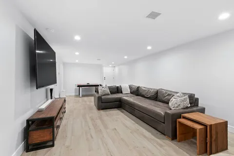 3 Hedges Avenue, East Hampton, NY 11937