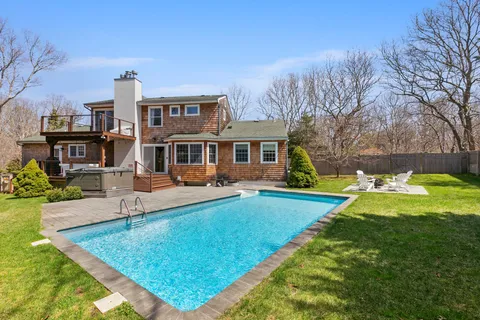 3 Hedges Avenue, East Hampton, NY 11937