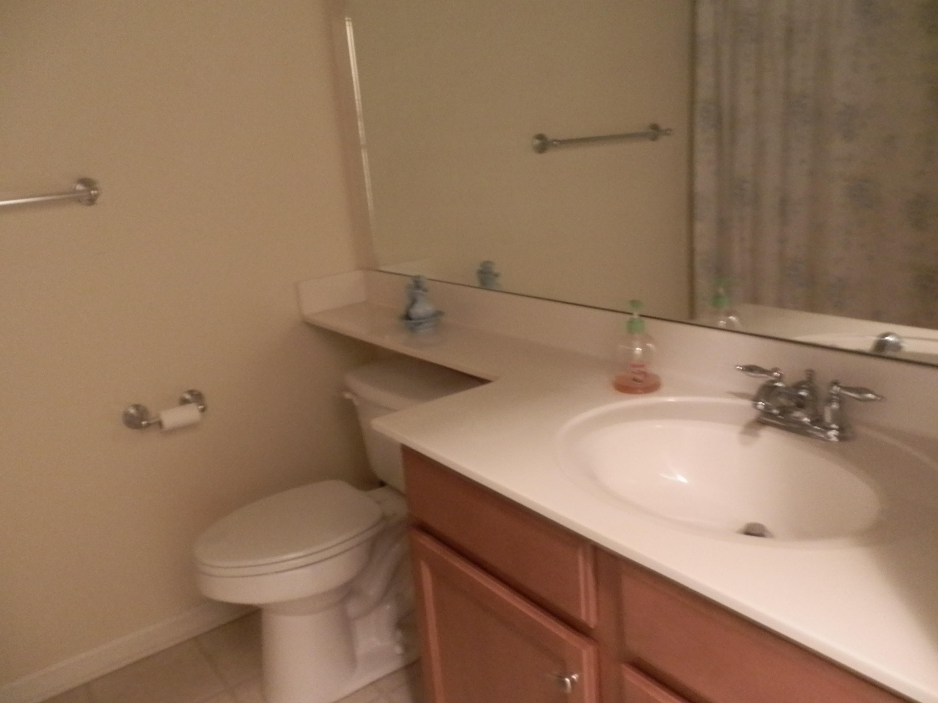 100 Devanshire Court, Unit 100 Oak Ridge, TN 37830 - Photo 14 of 19 P4170026