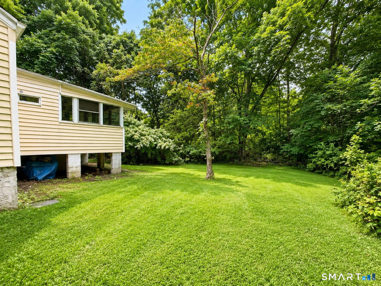 8 Darien Road New Fairfield, CT 06812 - Photo 9 of 10 Gallery Image 9