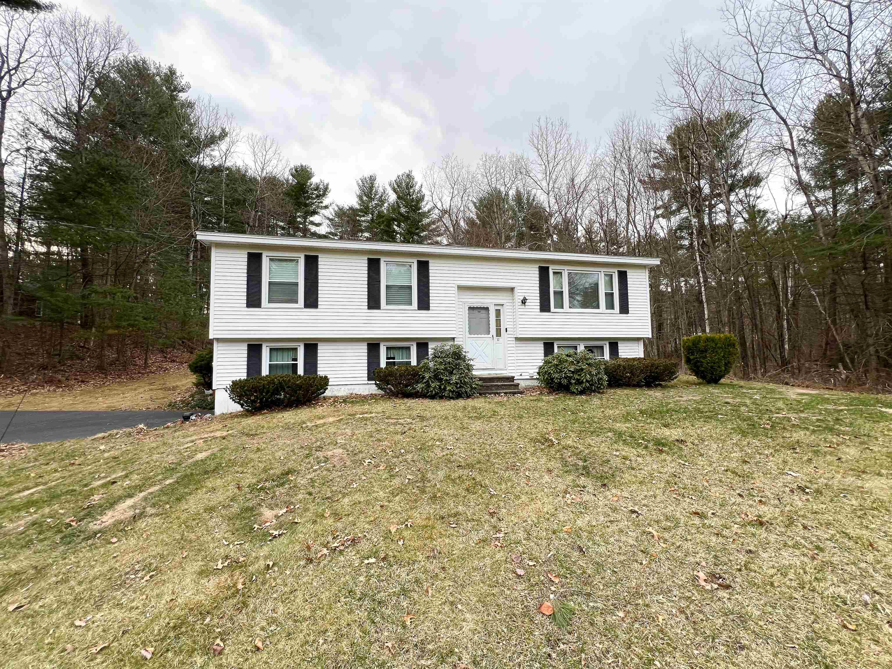 32 Turtle Crossing Road Pelham, NH 03076 - Photo 1 of 21