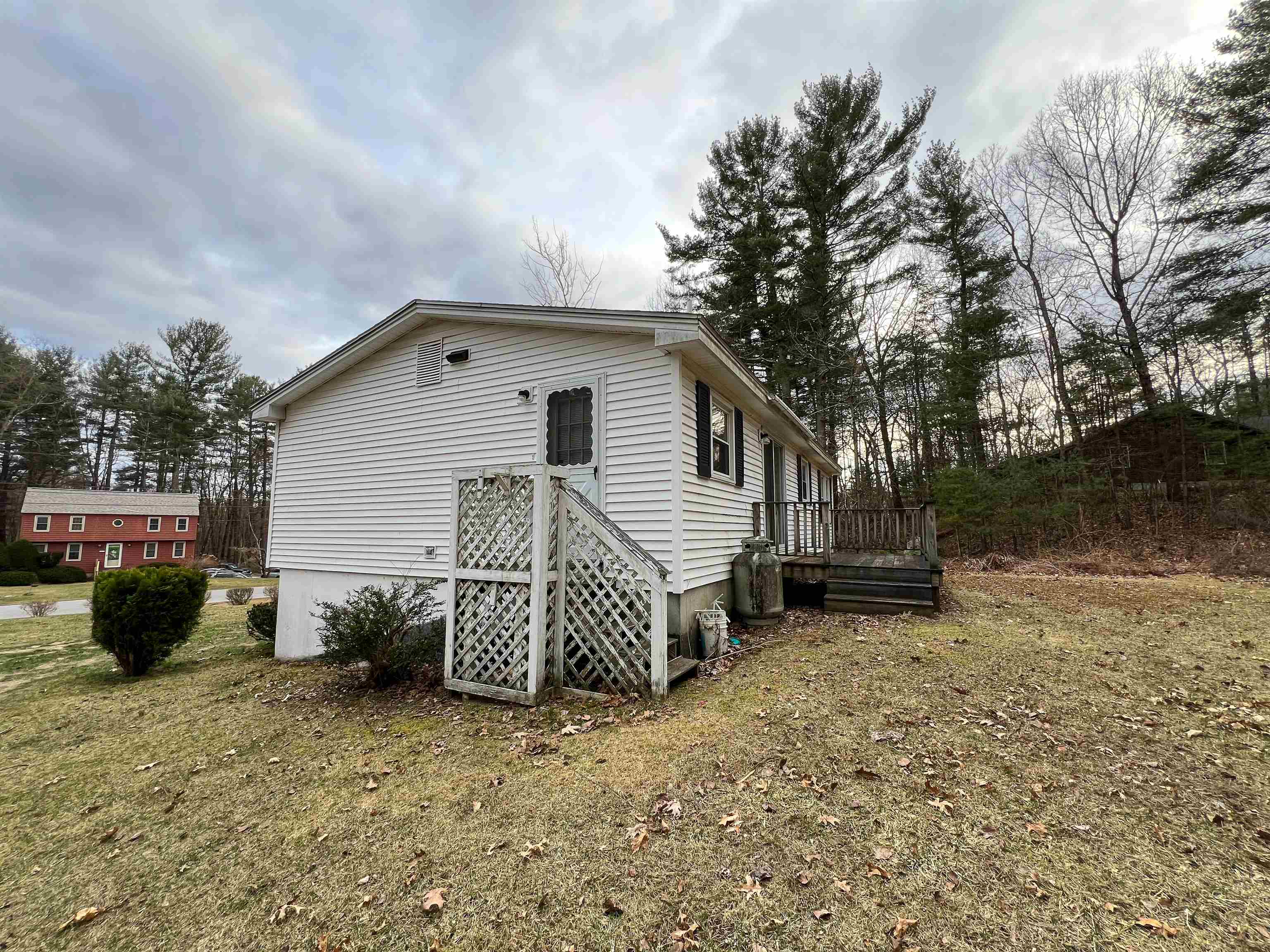 32 Turtle Crossing Road Pelham, NH 03076 - Photo 15 of 21