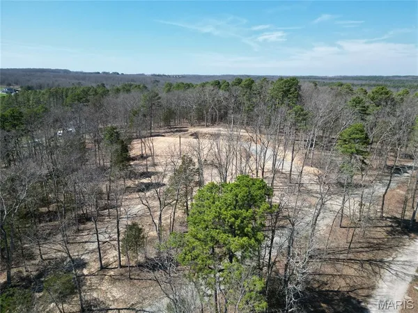 $285,000 | 25 Tall Oak Drive, Ste. Genevieve, MO 63670