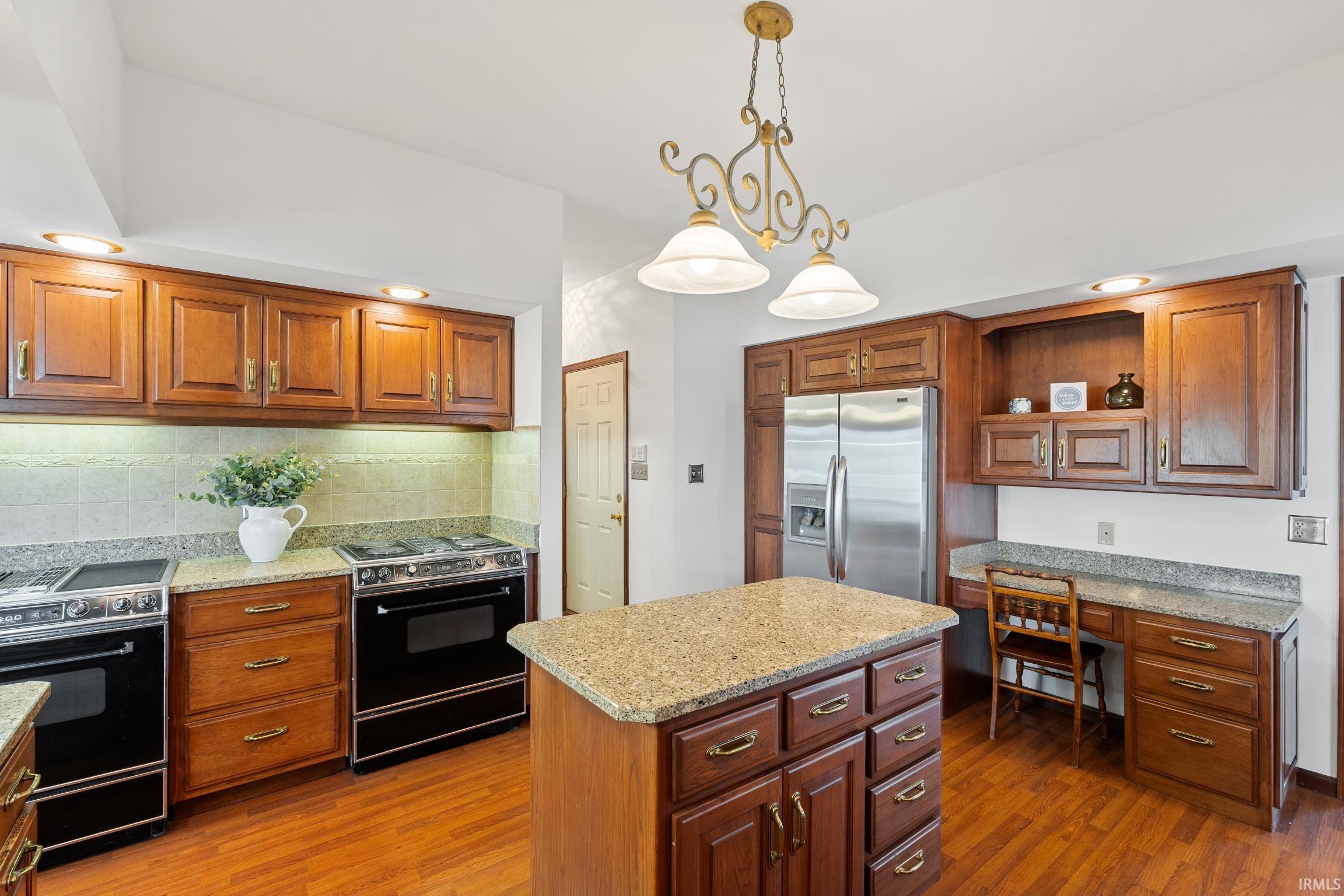 2817 East Prestwick Road Winona Lake, IN 46590 - Photo 16 of 36