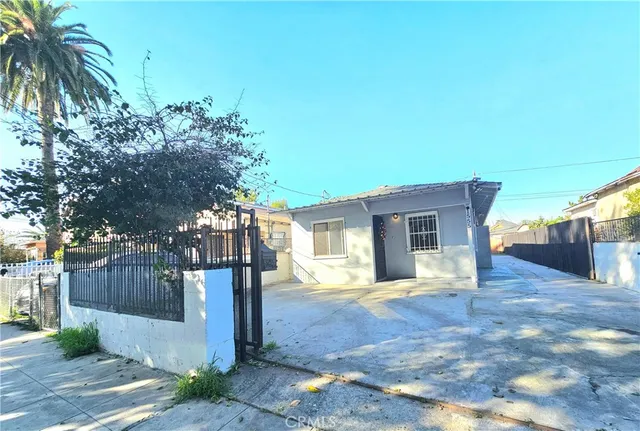 $650,000 | 1555 East 107th Street, Los Angeles, CA 90002