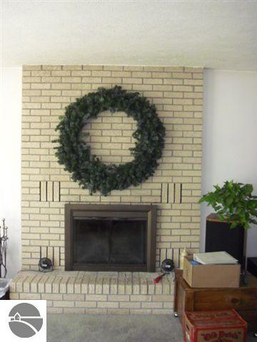 10853 East Fort Road Suttons Bay, MI 49682 - Photo 9 of 16 1734624-8.JPG