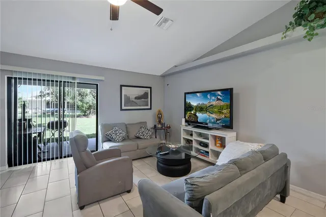 $529,900 | 4139 Southwest 8th Place, Cape Coral, FL 33914