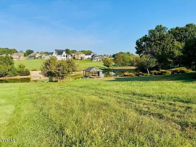 $249,999 | 164 Forest Lane North, Unit 15, Blountville, TN 37617