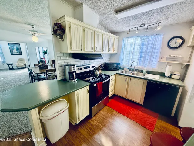 $1,895 | 2399 Coconut Palm Drive, Palm Bay, FL 32905