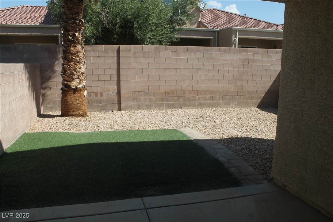 7352 Ravines Avenue Las Vegas, NV 89131 - Photo 13 of 93 View of yard