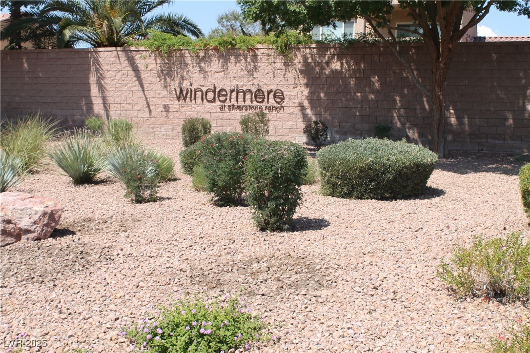 7352 Ravines Avenue Las Vegas, NV 89131 - Photo 15 of 93 View of community / neighborhood sign