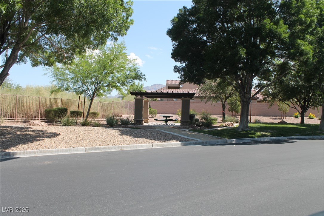 7352 Ravines Avenue Las Vegas, NV 89131 - Photo 27 of 93