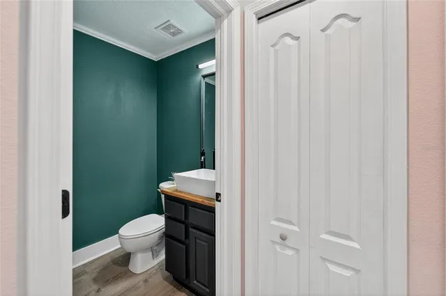 $585,000 | 2502 Bonterra Boulevard, Valrico, FL 33594