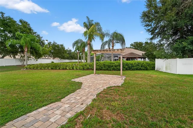 $585,000 | 2502 Bonterra Boulevard, Valrico, FL 33594