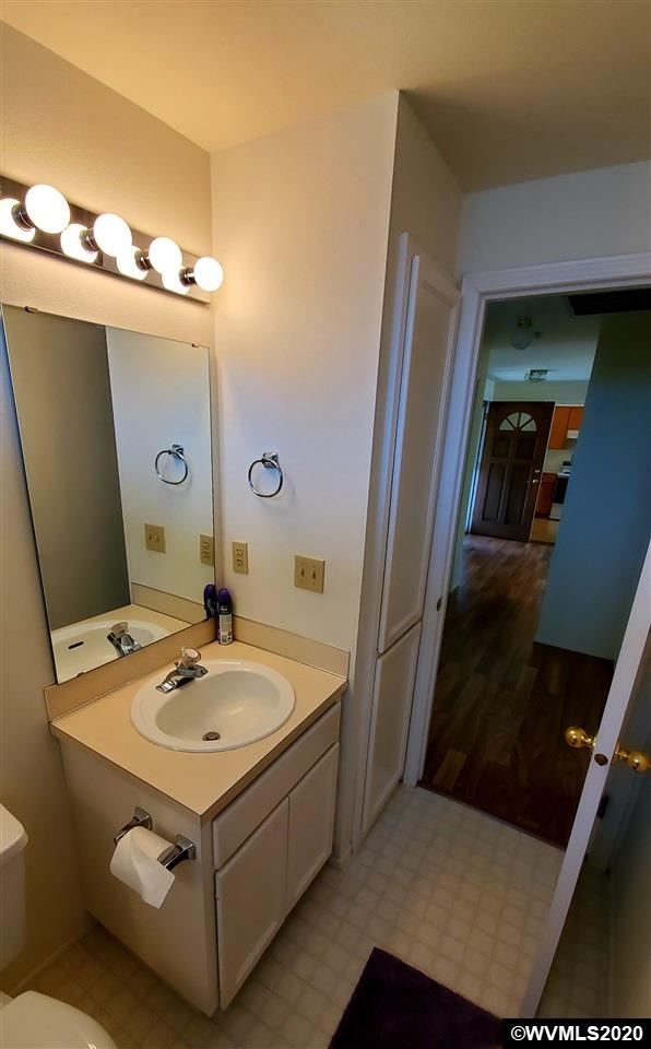 2111 Del Rio Avenue Southeast Albany, OR 97322 - Photo 15 of 24 Gallery Image 15