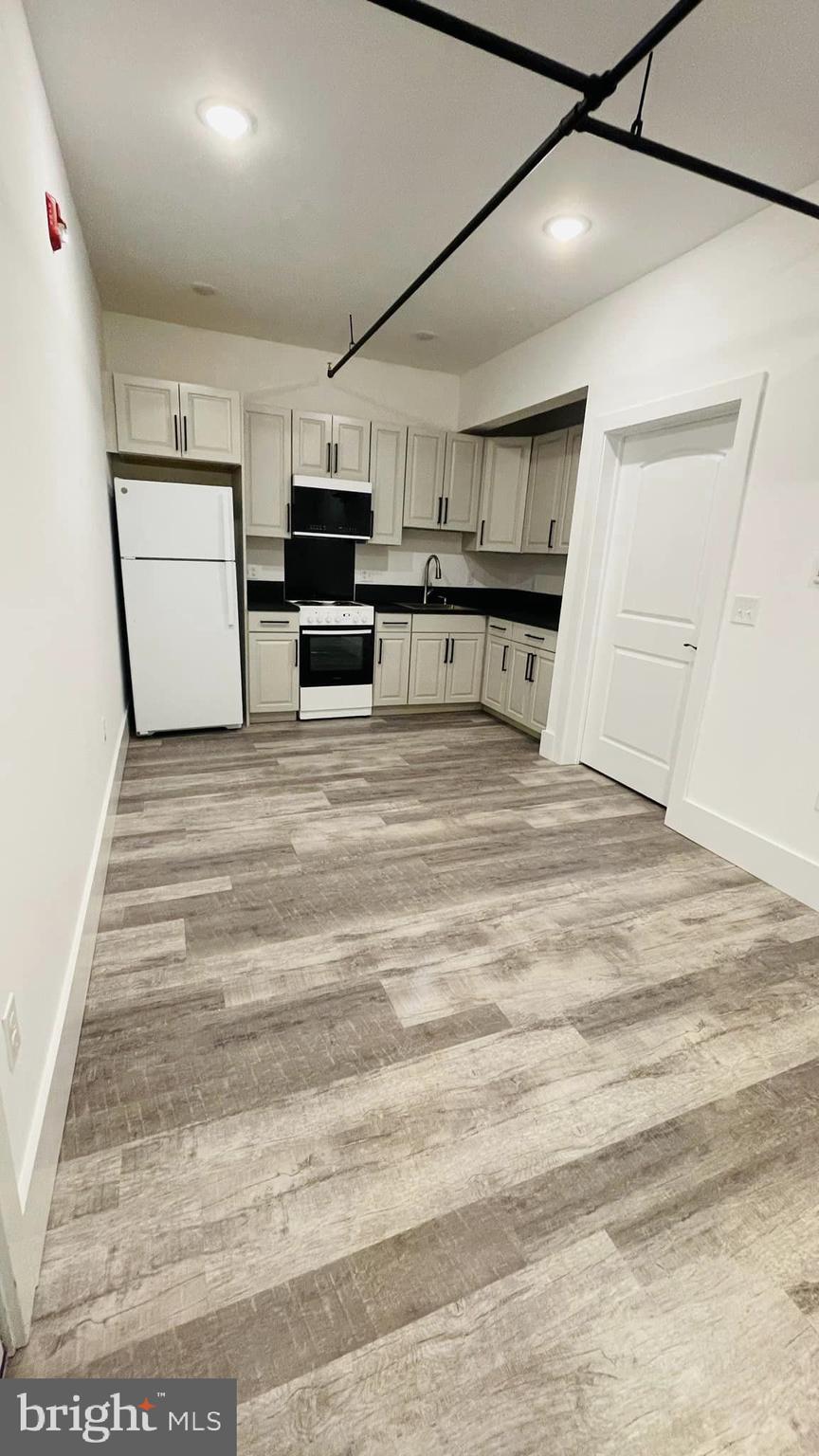 177 Chestnut Street, Unit 5B Spring City, PA 19475 - Photo 3 of 9